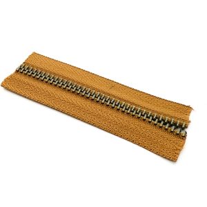 Cierre de Metal #5 Cajeta-Oro viejo