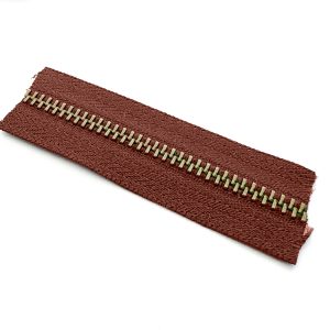 Cierre de Metal #5 Terra-Oro viejo